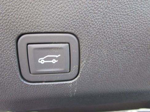 New 2026 GMC Yukon AT4 w/ AT4 Premium Plus Package image 16