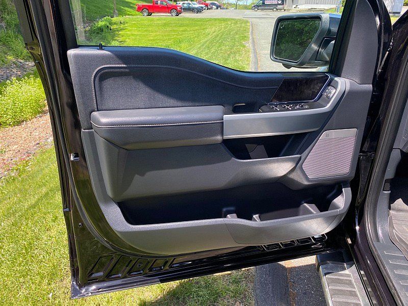 Used 2022 Ford F150 Lariat w/ Equipment Group 502A High AWD/4WD image 22