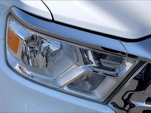 Used 2022 RAM 1500 Big Horn AWD/4WD image 4