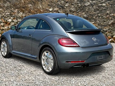 Used 2019 Volkswagen Beetle 2.0T SE image 10