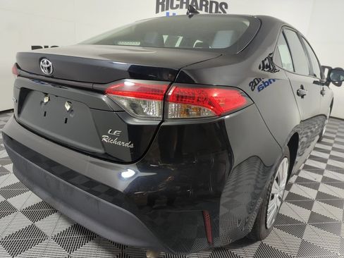 Used 2024 Toyota Corolla LE FWD image 5