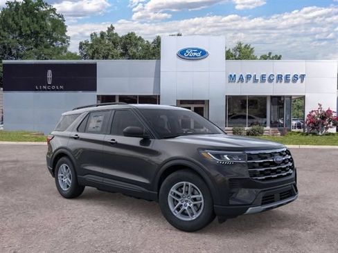 Used 2026 Ford Explorer Active AWD/4WD image 7