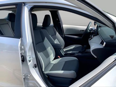 Used 2024 Toyota Corolla LE FWD image 9