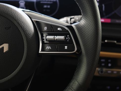 Used 2024 Kia Seltos SX w/ SX Sunroof Package image 19