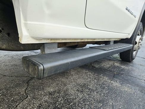 Used 2020 GMC Sierra 3500 4x4 Regular Cab w/ Convenience Package image 14