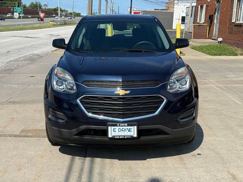 Used 2016 Chevrolet Equinox LS FWD image 2