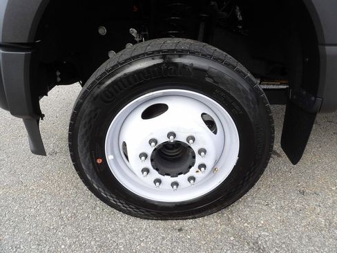 Used 2024 Ford F550 2WD Crew Cab Super Duty image 49