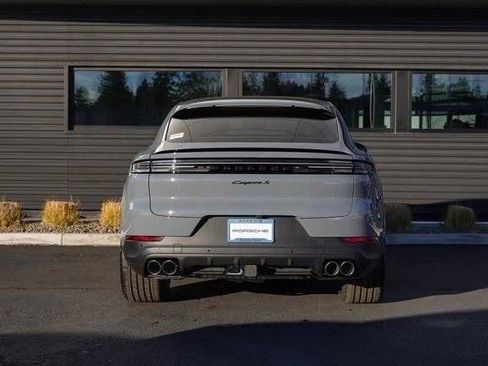 New 2026 Porsche Cayenne S AWD/4WD image 31