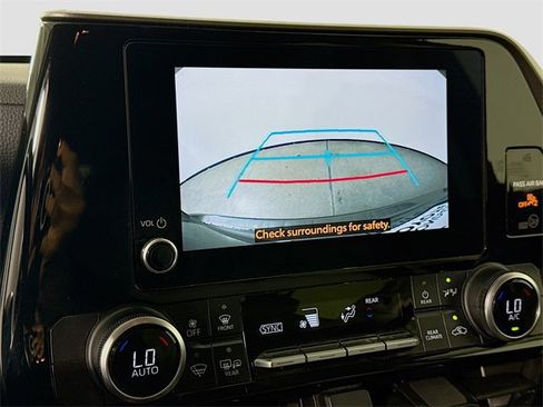 Certified 2023 Toyota Highlander LE image 13