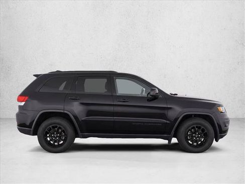 Used 2018 Jeep Grand Cherokee Laredo RWD image 8