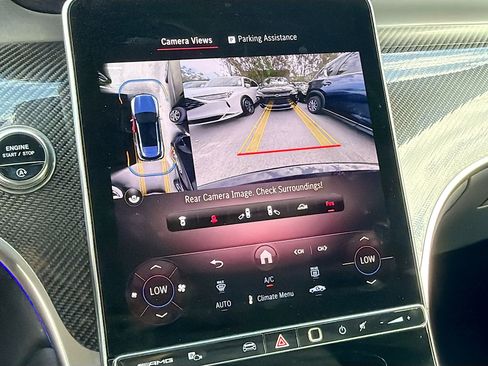 Used 2025 Mercedes-Benz GLC 43 AMG 4MATIC image 32