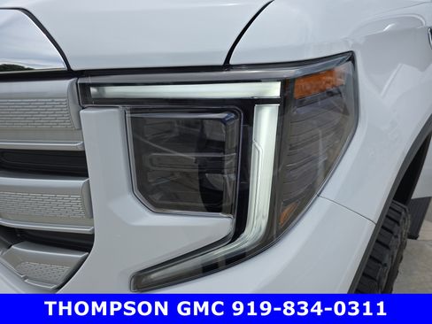 New 2024 GMC Sierra 1500 SLE w/ Max Trailering Package image 33