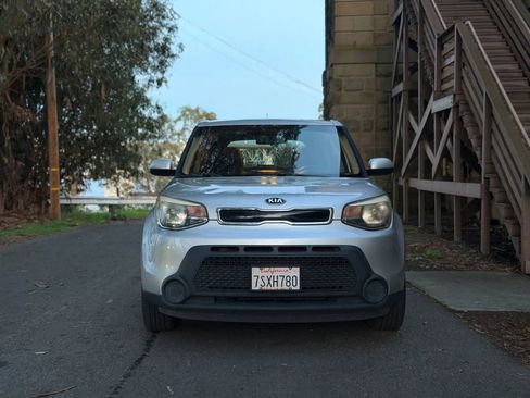 Used 2015 Kia Soul + image 30