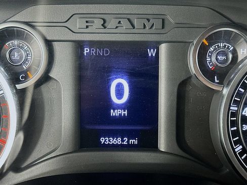 Used 2021 RAM 5500 Tradesman w/ Chrome Appearance Group AWD/4WD image 15