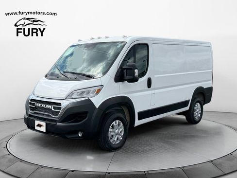 Used 2025 RAM ProMaster 2500 w/ Quick Order Package 22G SLT FWD image 7