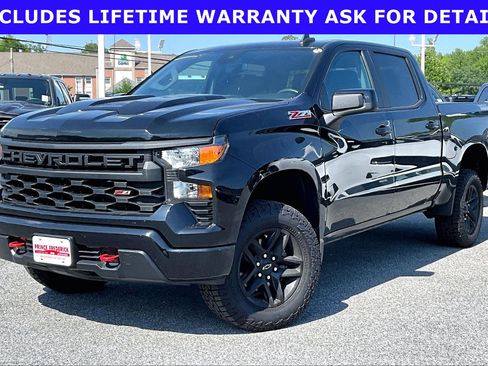 Used 2022 Chevrolet Silverado 1500 Custom Trail Boss AWD/4WD image 3