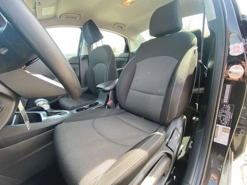 Used 2023 Kia Forte LXS FWD image 17