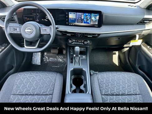 New 2026 Nissan Kicks SV w/ Interior Electronics Package AWD/4WD image 19