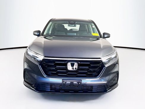 Used 2023 Honda CR-V LX image 2