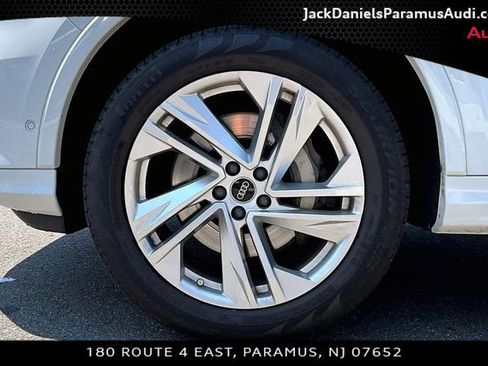 Used 2023 Audi Q7 2.0T Premium w/ Convenience Package AWD/4WD image 8