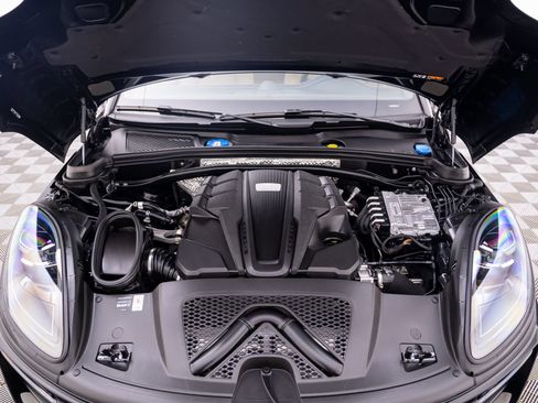 Certified 2026 Porsche Macan S AWD/4WD image 22