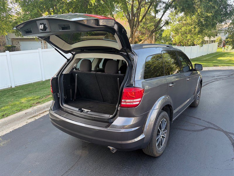 Used 2018 Dodge Journey SE FWD image 30