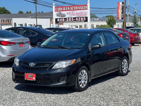 Used 2012 Toyota Corolla LE FWD image 3