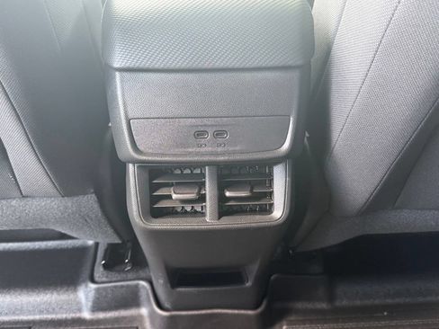 Used 2025 Chevrolet Equinox LT w/ Safety and Technology Package FWD image 22