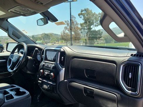 Used 2020 Chevrolet Silverado 1500 LT Trail Boss w/ Convenience Package AWD/4WD image 27
