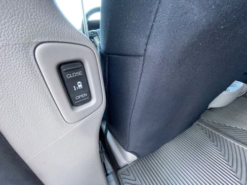Used 2014 Honda Odyssey EX image 22