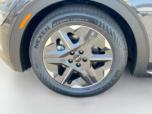 New 2026 Kia EV6 Light RWD image 32