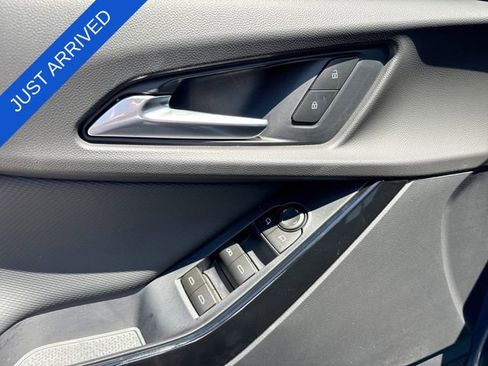 New 2026 Chevrolet Equinox LT w/ Convenience Package II FWD image 13