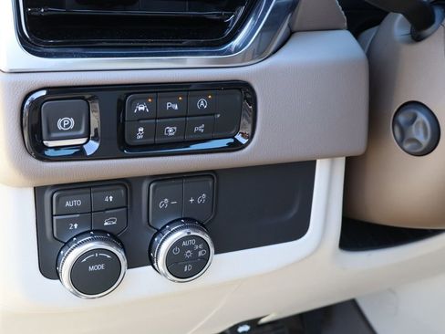 New 2026 GMC Yukon XL Denali w/ Sun & Power Step Package image 8