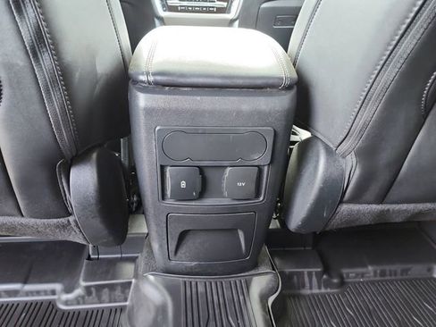 Used 2023 Ford Explorer XLT w/ Equipment Group 202A image 32