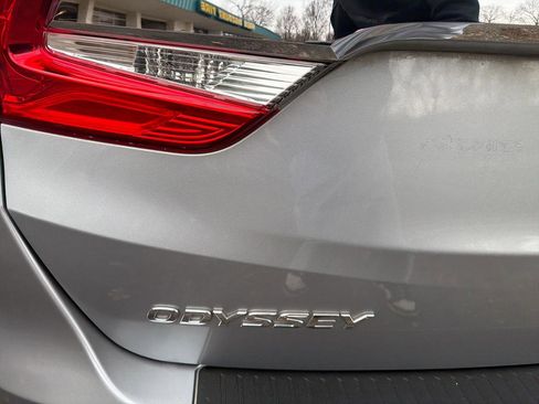 Used 2019 Honda Odyssey LX image 8