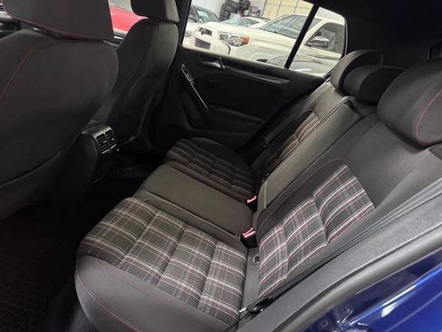 Used 2012 Volkswagen GTI 4-Door FWD image 16