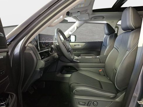 Certified 2026 INFINITI QX80 Luxe w/ Cargo Package AWD/4WD image 12