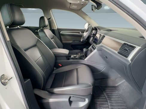 Used 2022 Volkswagen Atlas SE image 29