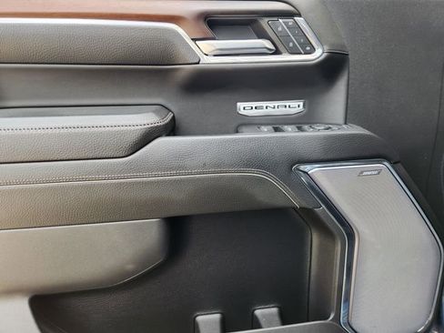 Used 2024 GMC Sierra 1500 Denali image 23