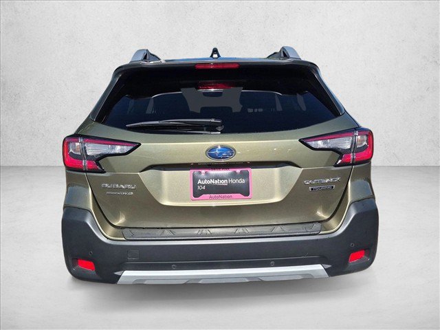 Used 2025 Subaru Outback Touring AWD/4WD image 6