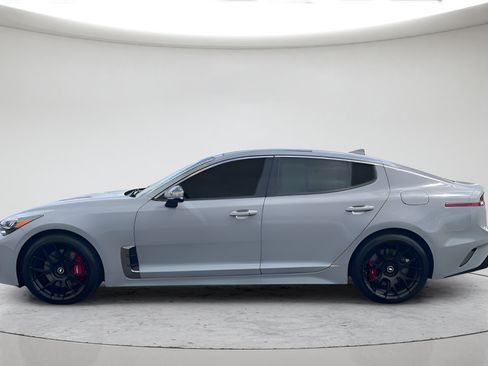 Used 2022 Kia Stinger GT1 AWD/4WD image 6