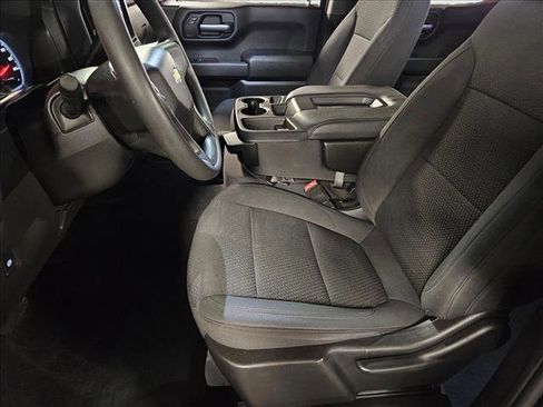 Used 2020 Chevrolet Silverado 1500 Custom w/ Custom Value Package image 14