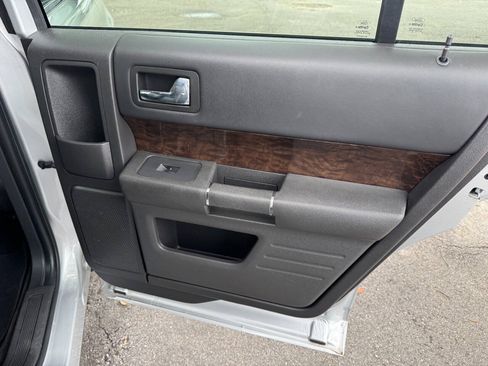 Used 2013 Ford Flex Limited FWD image 42