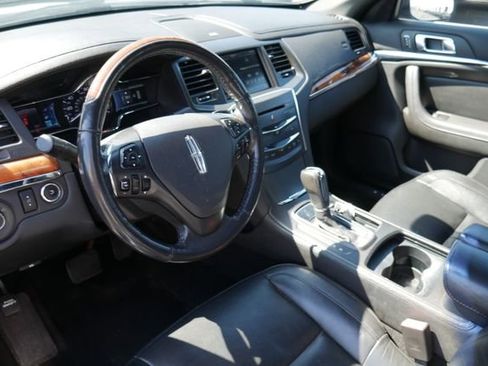 Used 2013 Lincoln MKS FWD image 20
