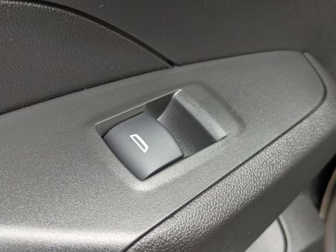 New 2026 Chevrolet Trax ACTIV w/ Sunroof Package image 24