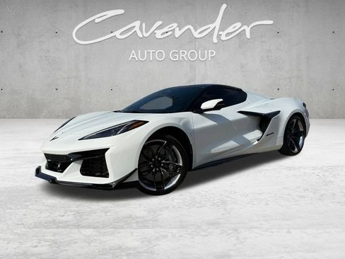 Used 2025 Chevrolet Corvette Z06 w/ Z07 Performance Package RWD image 1