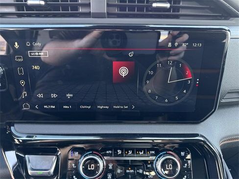 Used 2025 GMC Sierra 1500 AT4 w/ AT4 Premium Package image 20