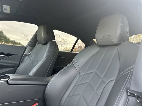 Certified 2024 BMW 530i xDrive w/ Premium Package image 16