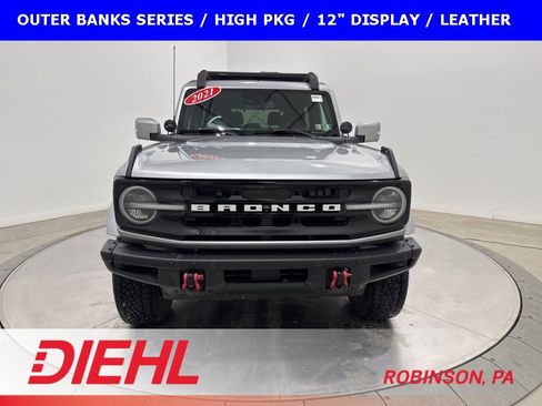 Used 2021 Ford Bronco Outer Banks image 2