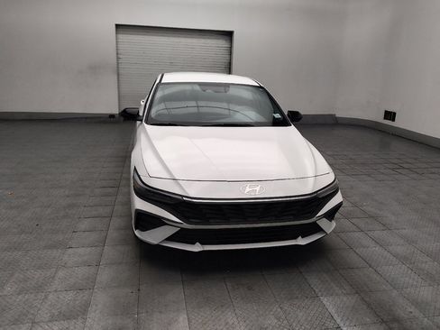 Used 2025 Hyundai Elantra Sport FWD image 14